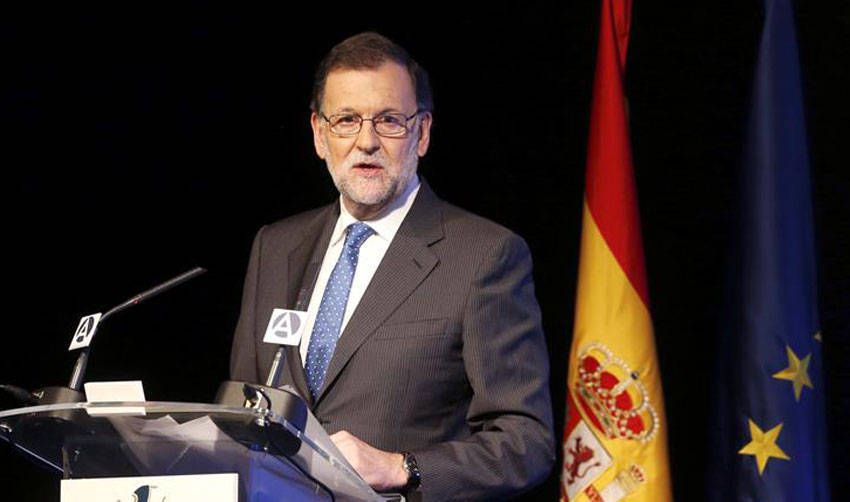 Rajoy exhorta a apoyar prensa opositora venezolana