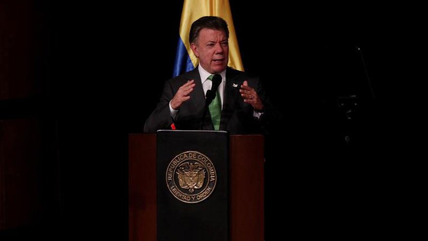 Presidente Santos celebra la liberación de Salud Hernández