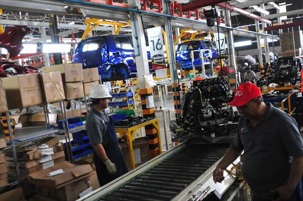 Fabricantes de autopartes trabajan al 20% por falta de insumos