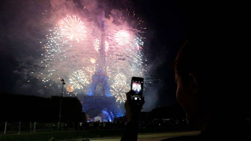 Autoridades francesas desmienten rumores de ataque a la Torre Eiffel