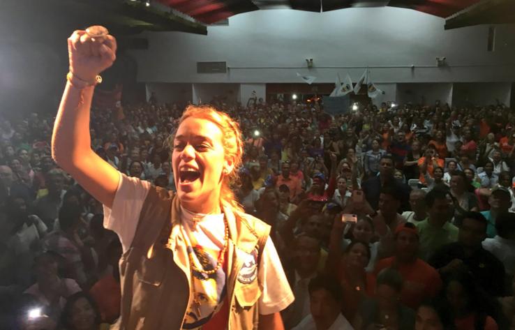 Feo La Cruz: “Fue un acto de cobardía pretender impedir llegada de Lilian Tintori a Carabobo”