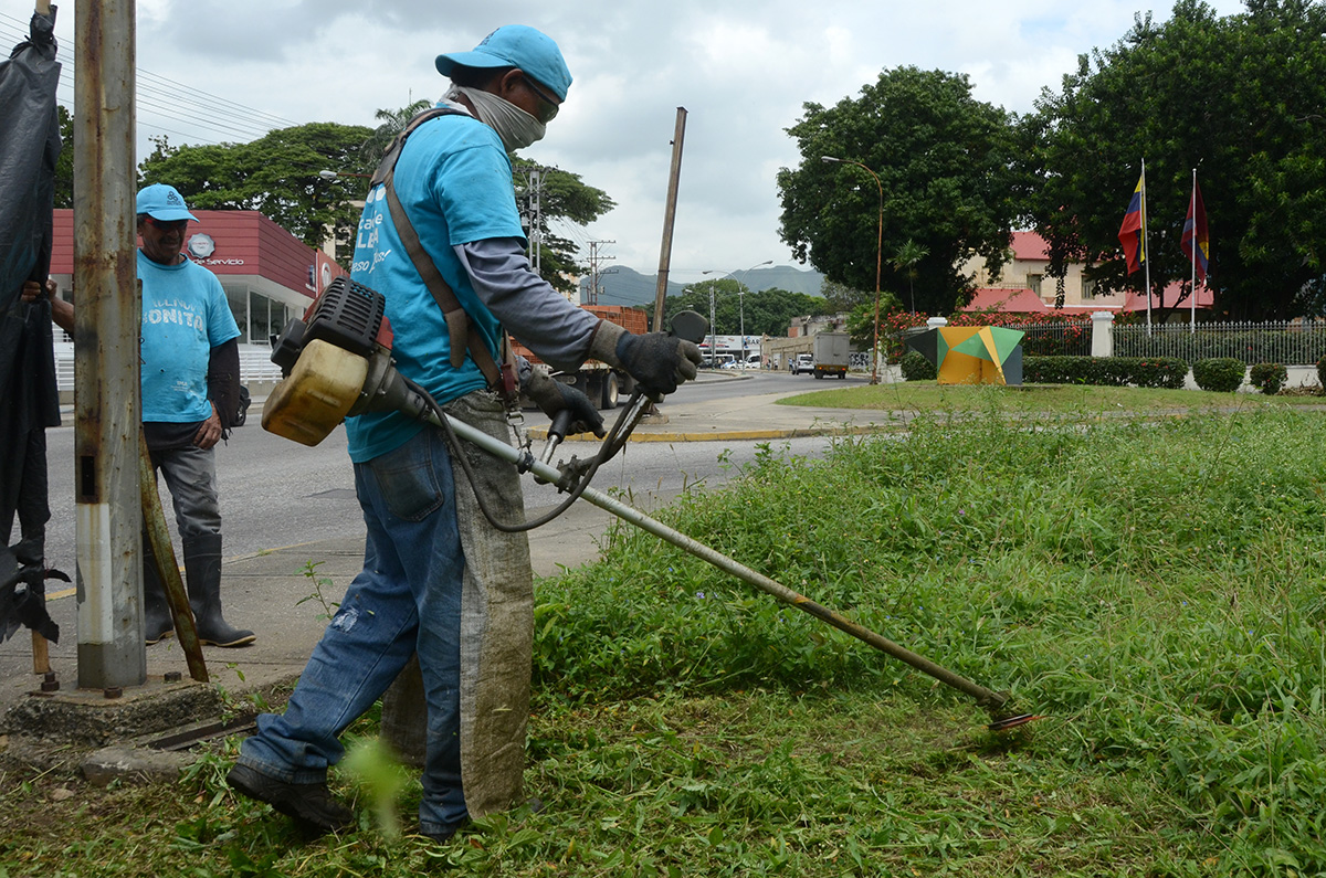 Gestión de Cocchiola mantiene desplegadas cuadrillas del Progreso este fin de semana