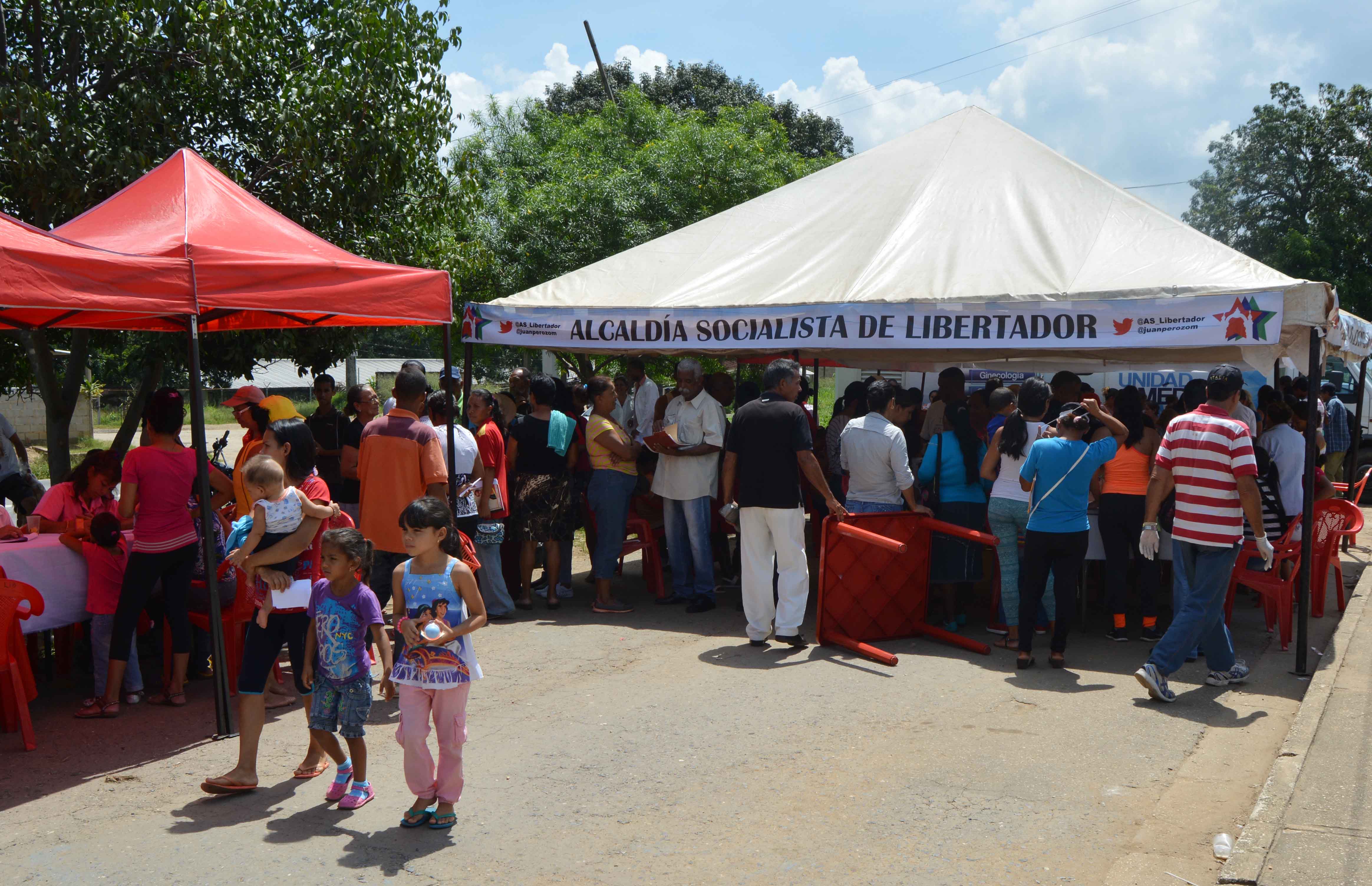 Más de 3 mil personas beneficiadas con Mega Jornada Social en Libertador