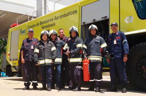 Bolivariana de Aeropuertos ascenderá 206 Bomberos Aeronáuticos