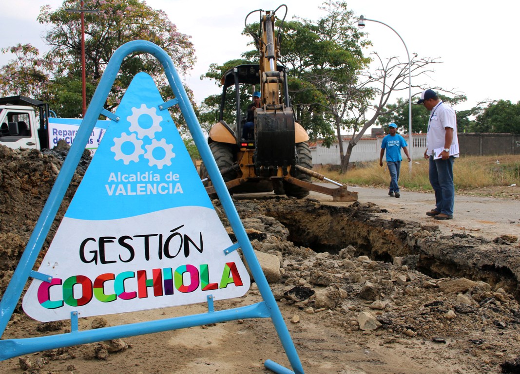 Gestión Cocchiola realizó limpieza de drenajes en Rafael Urdaneta