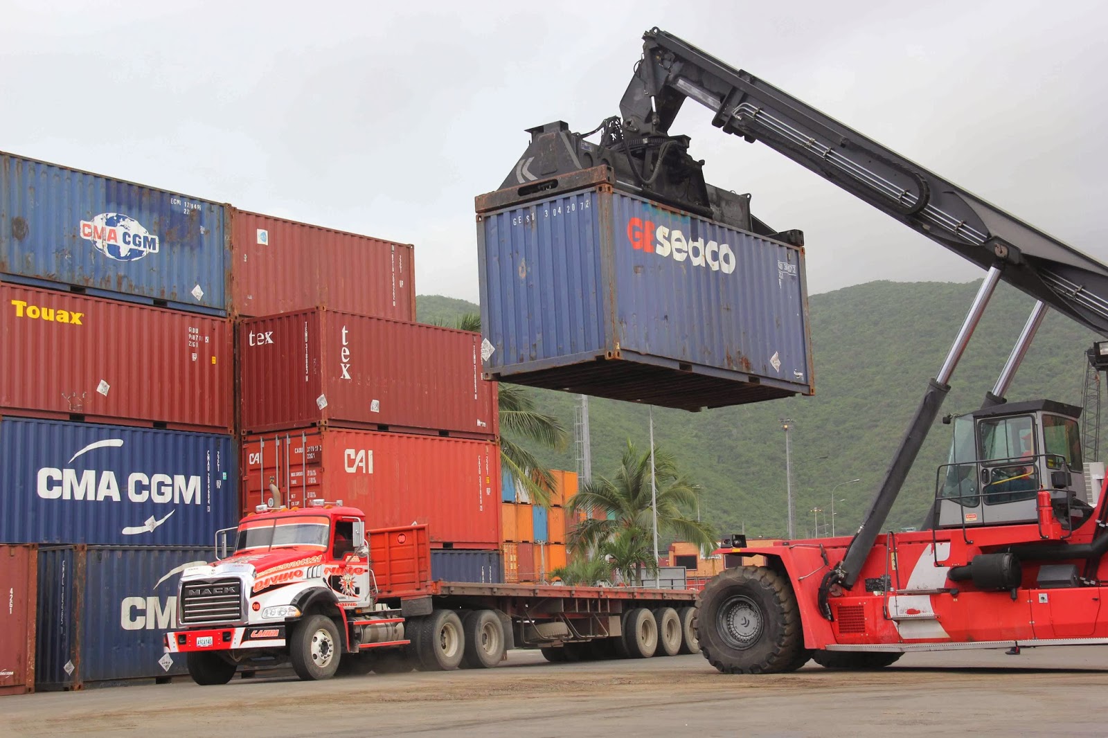 Puerto La Guaira: arribaron 15 toneladas de trigo panadero