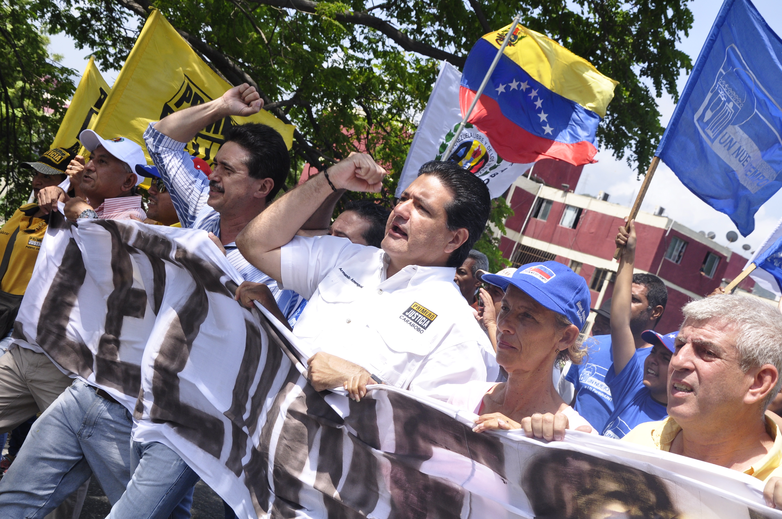 Amengual: Solo dejaremos las calles después de votar y derrotar el autogolpe del Gobierno