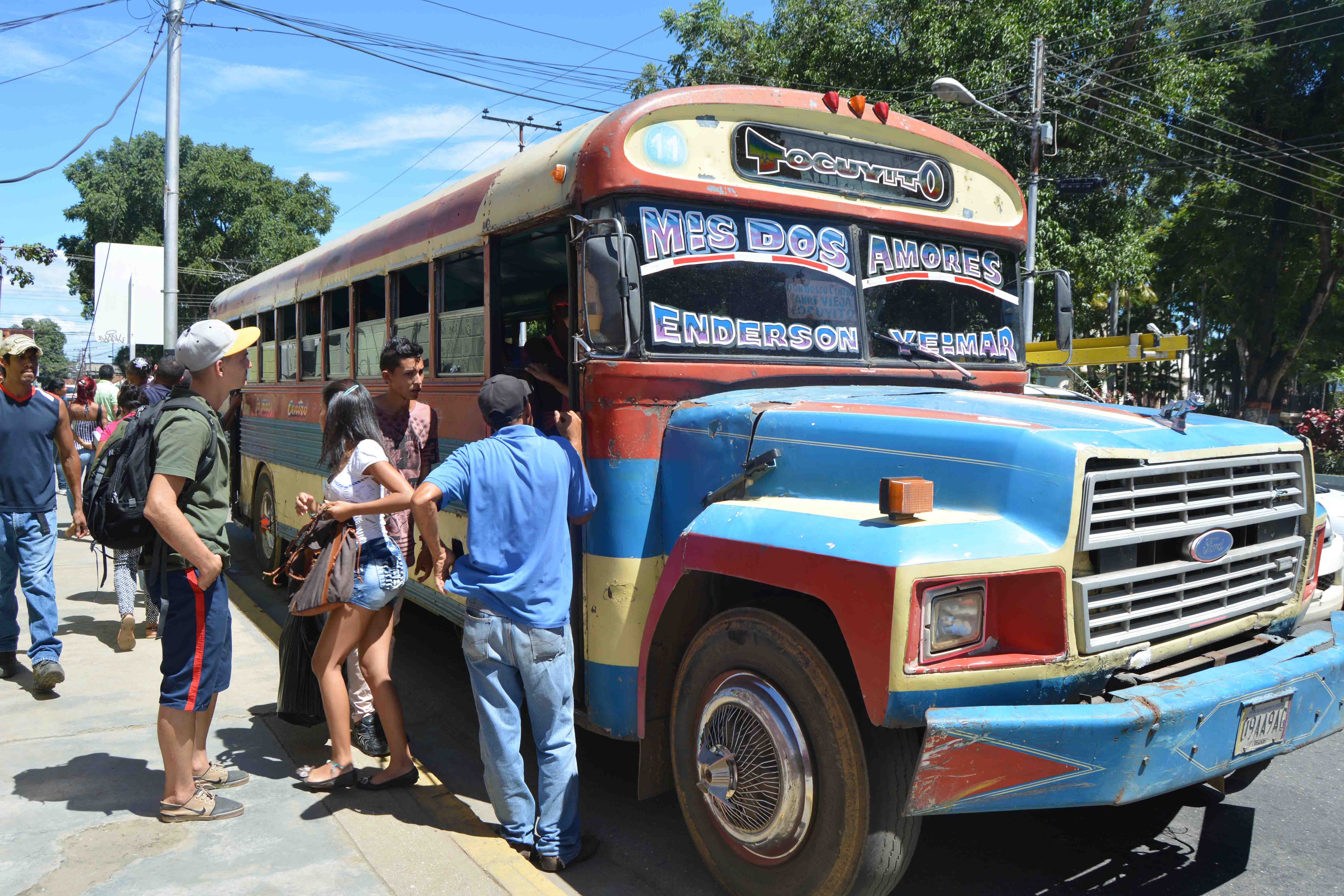 Usuarios y transportistas acordaron tarifas del pasaje urbano con autoridades de Libertador