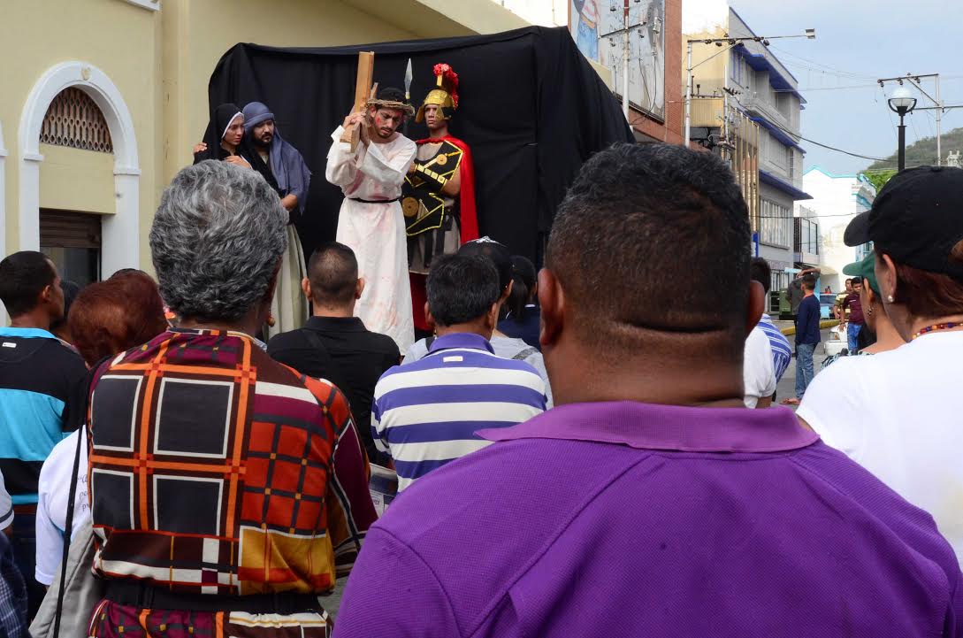 Valencia realizó tradicional Viacrucis y “Bendición de la Ciudad”