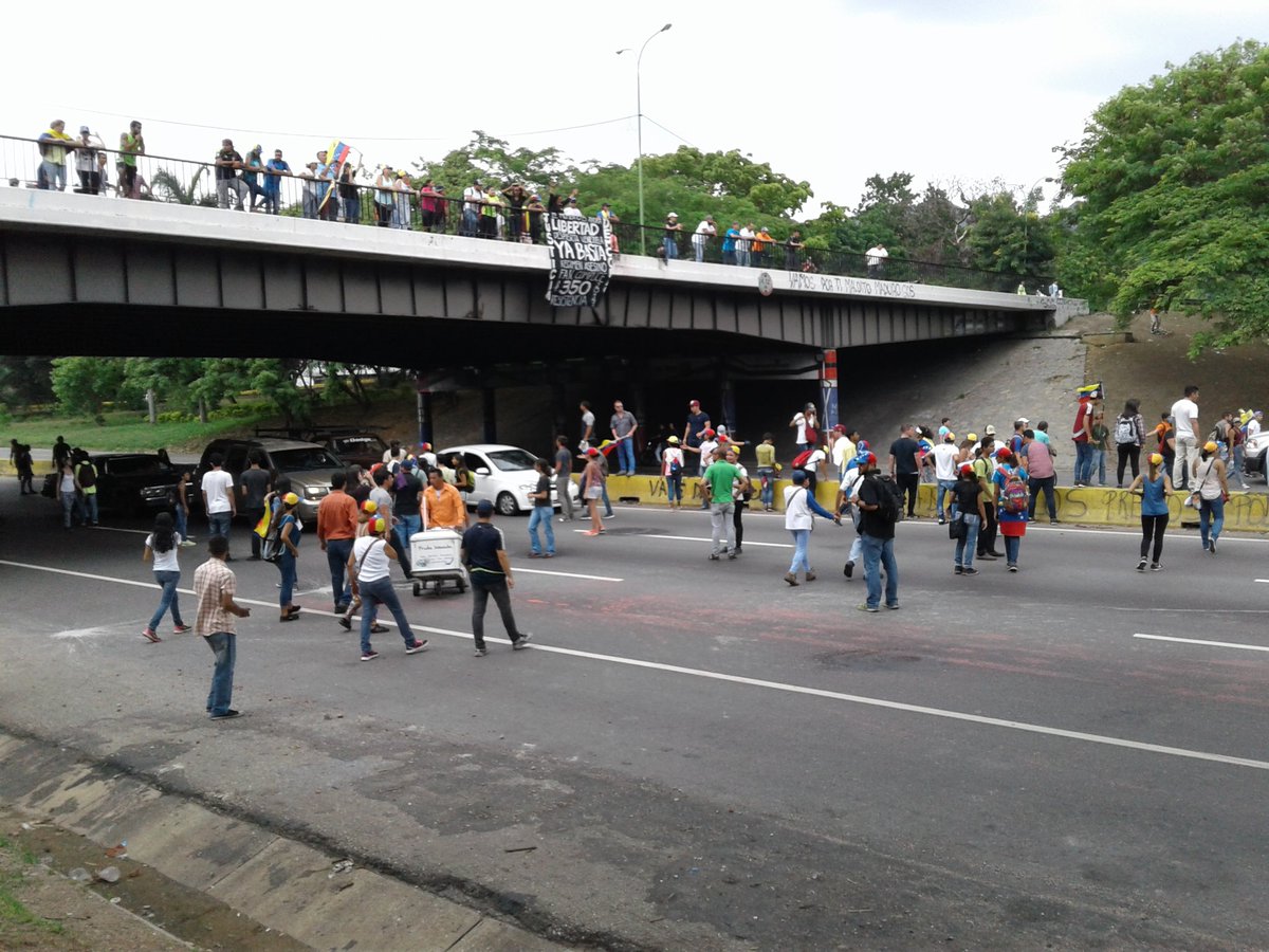 PoliCarabobo se llevó detenido a dos manifestantes en el Distribuidor El Trigal