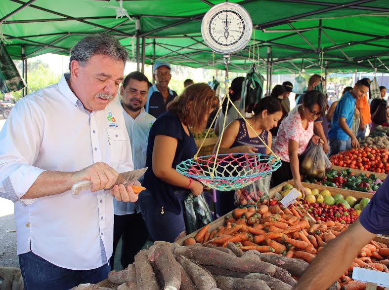 Alcalde Cocchiola: Beneficiamos a más de 2 mil personas en Flor Amarillo