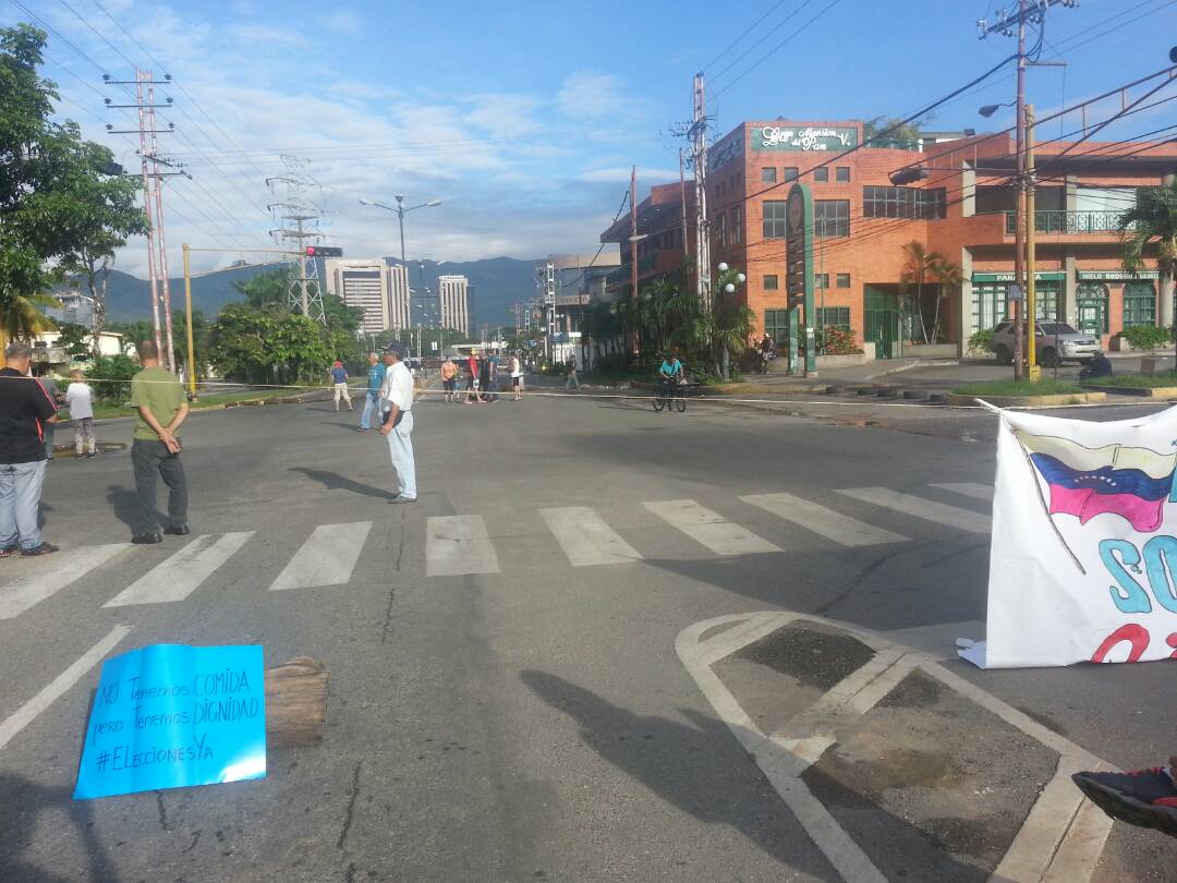 Comercios y Calles cerrados en el estado Carabobo este miércoles