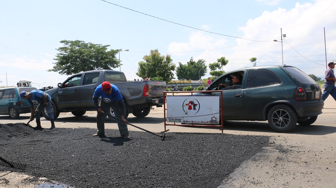 Alcaldía de Libertador rehabilitó vía de servicio en el tramo Fundación CAP-Mayorista