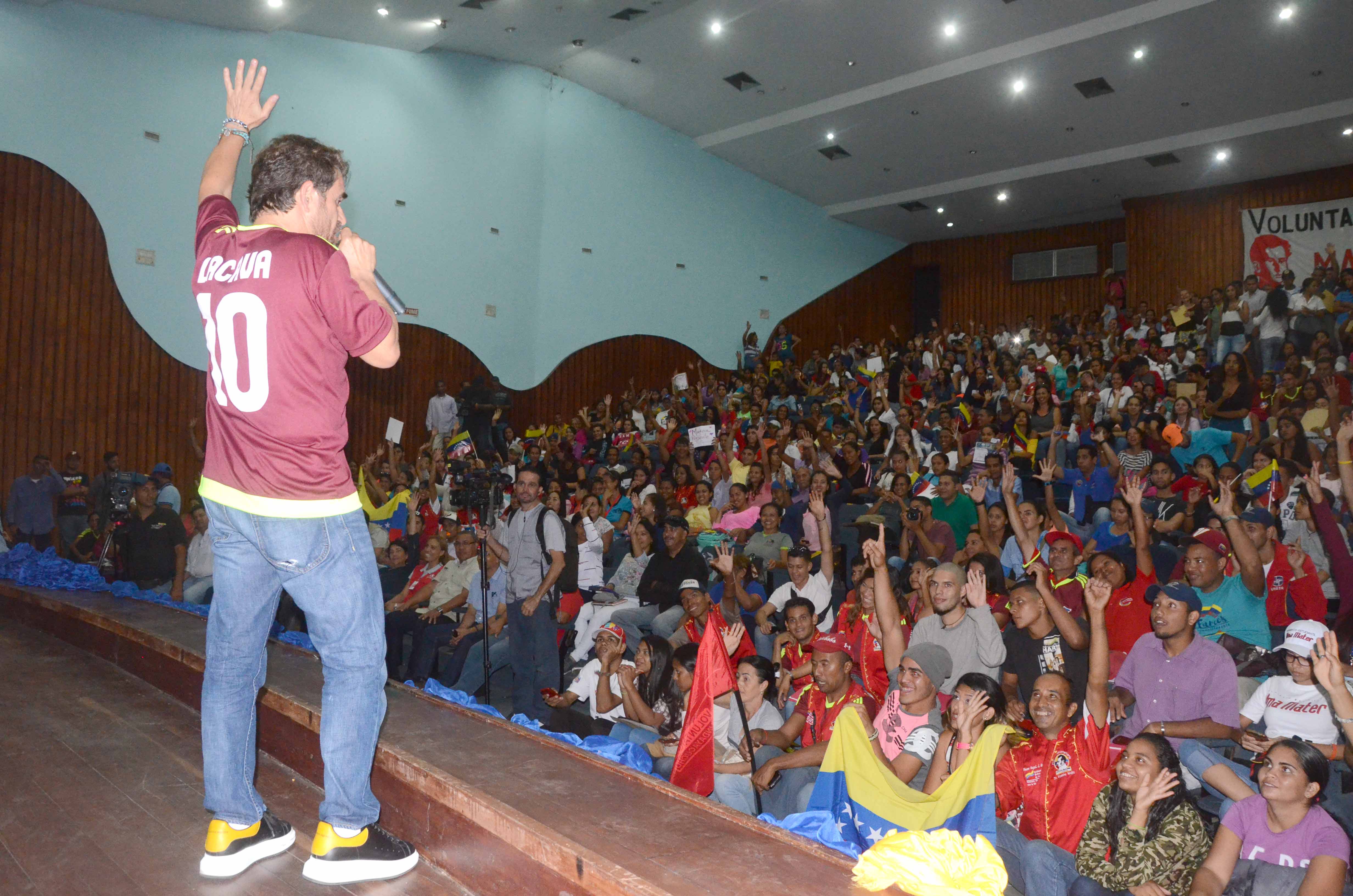 Lacava: estudiantes universitarios deben  conquistar la victoria en Carabobo