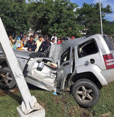 Blog Valencia informa: Accidente en el distribuidor de Las Clavellinas dejó una víctima fatal