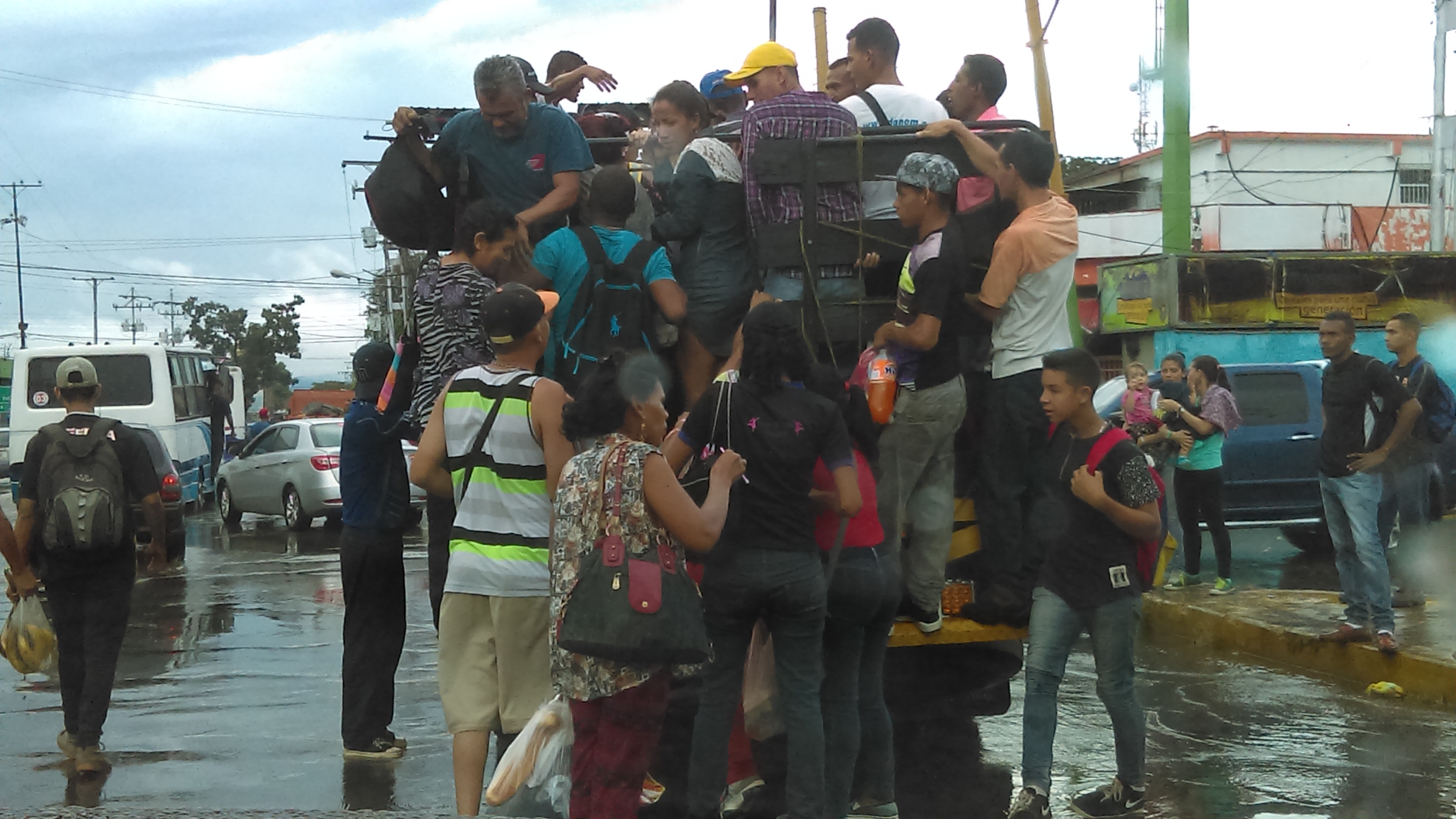 Martha Lopresti: Grave crisis del transporte en Carlos Arvelo no es atendida por autoridades