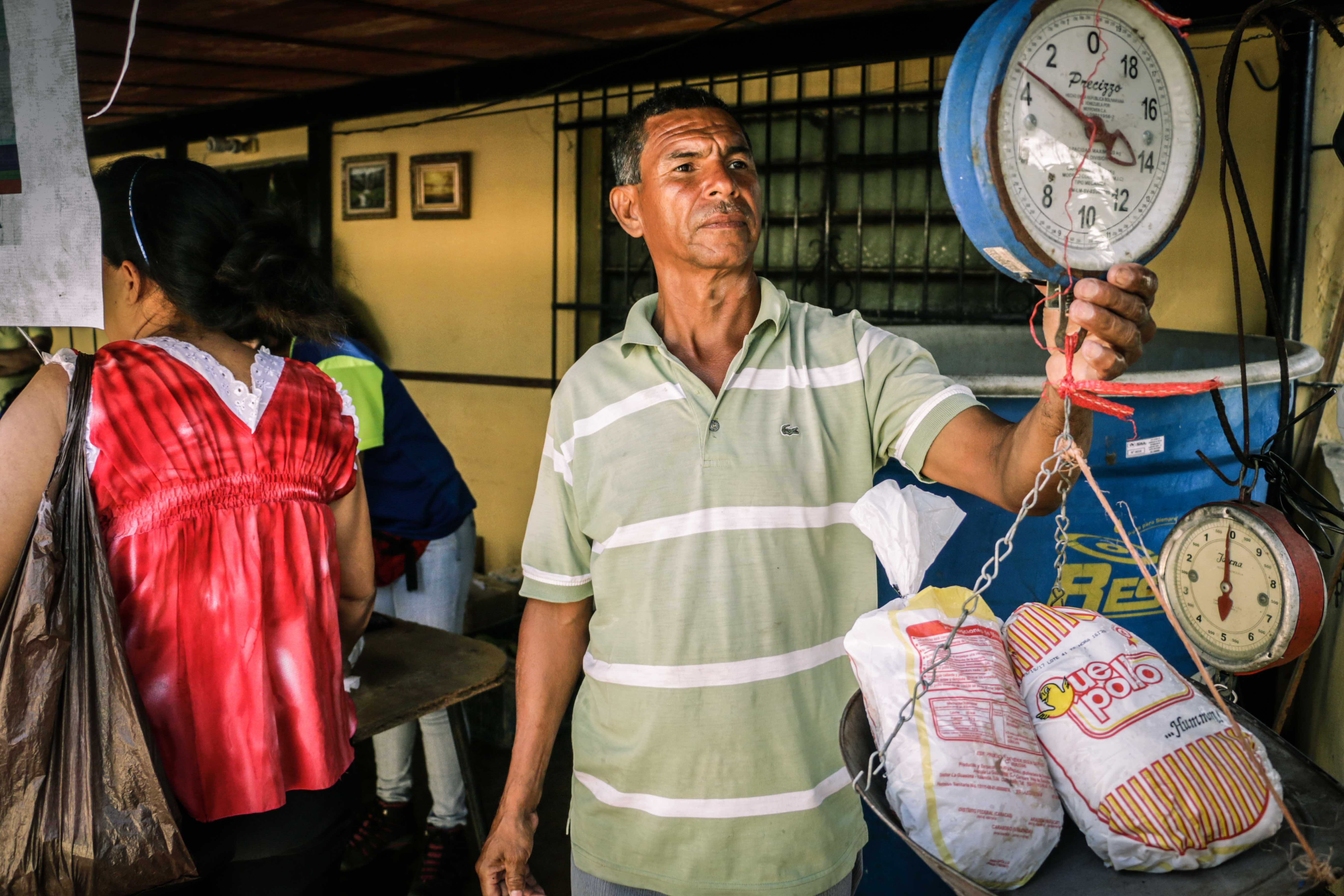 700 familias libertadorenses accedieron a jornadas de venta de comida en Tocuyito