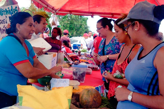 Comenzó  Feria de Campo Navideña en Valencia