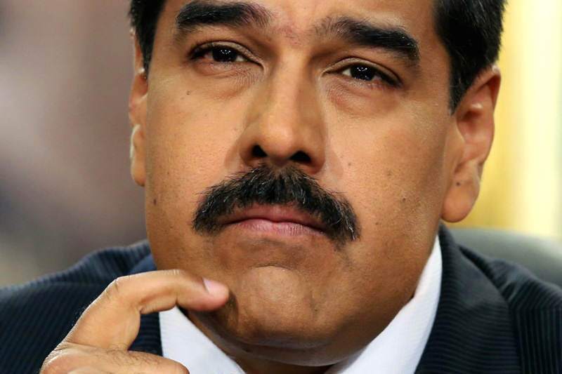 Si Maduro va solo al fraude de las presidenciales podría ser el preludio de su fin por Orlando Avendaño