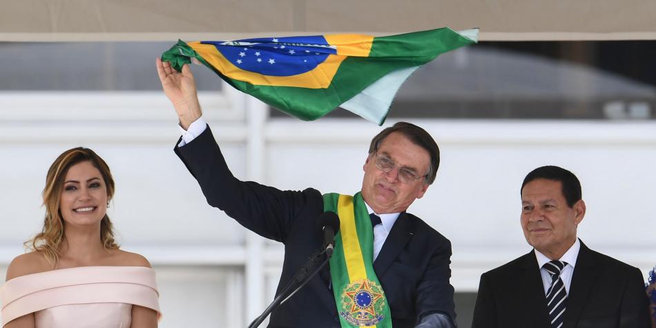 Bolsonaro y sus malas políticas para enfrentar la Covid-19