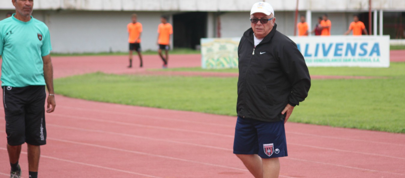 Partió un Gran Maestro: Falleció el ex seleccionador nacional y de clubes venezolano Carlos Horacio Moreno