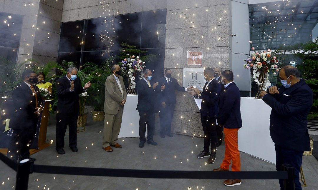 Hesperia WTC Valencia celebró su 10mo Aniversario y recibió categorización como hotel 5 estrellas