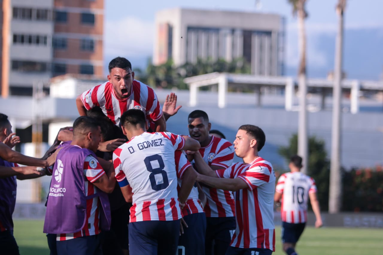 Paraguay remontó ante Uruguay consiguió tres puntos