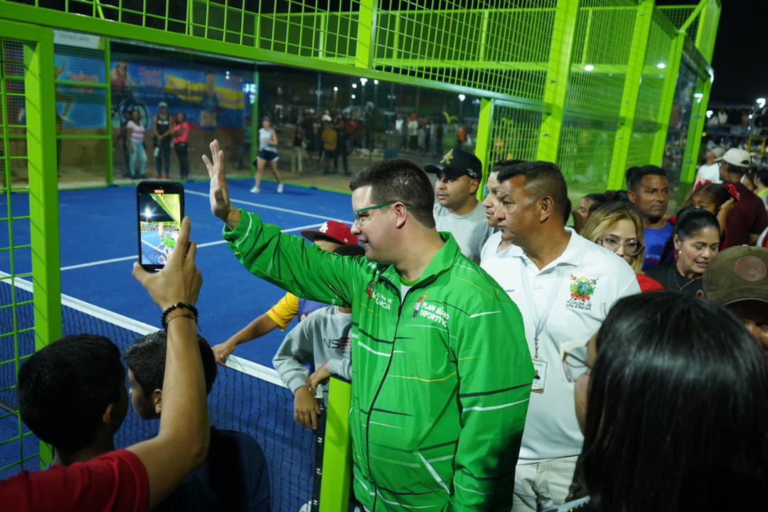 Alcalde Fuenmayor inauguró el Complejo Deportivo Rafael Urdaneta en Valencia