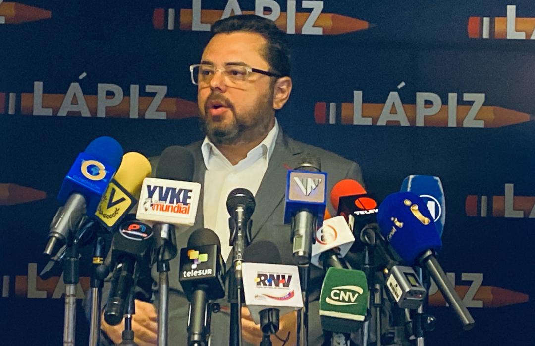 Ecarri reta a Maduro a debatir y cuestiona su gestión