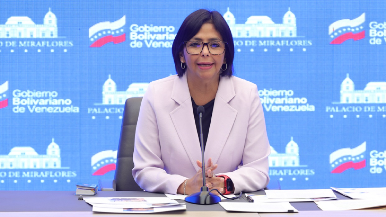 Delcy Rodríguez es ratificada como vicepresidenta de la República y asume el Ministerio de Petróleo