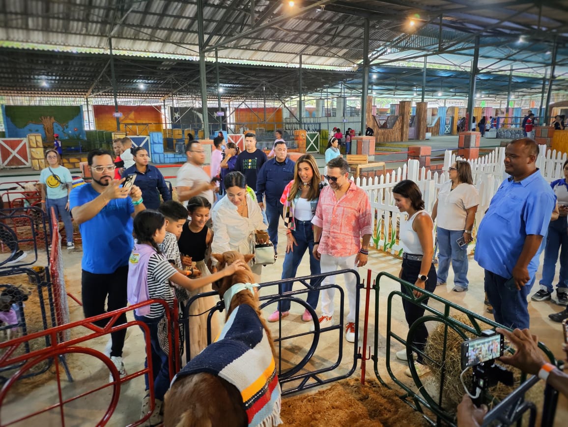 Gobernador Rafael Lacava reinaugura “Draculandia” en el Parque Recreacional Sur